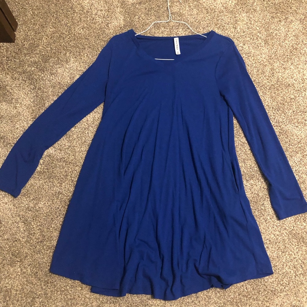 V neck long sleeve dress